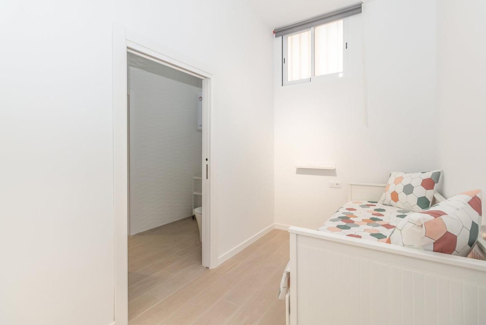 Guestready - Valencia'S Vibrant Malvarrosa Bagian luar foto